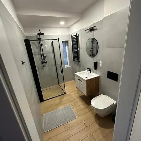Filip W Kudowie-zdroju Apartment *